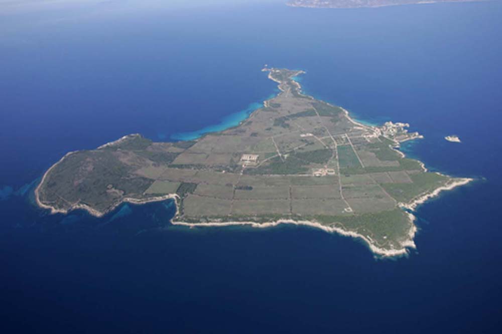 Остров Пьяноса