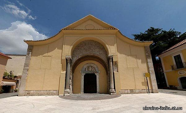 Церковь Святой Софии. Беневенто. Италия