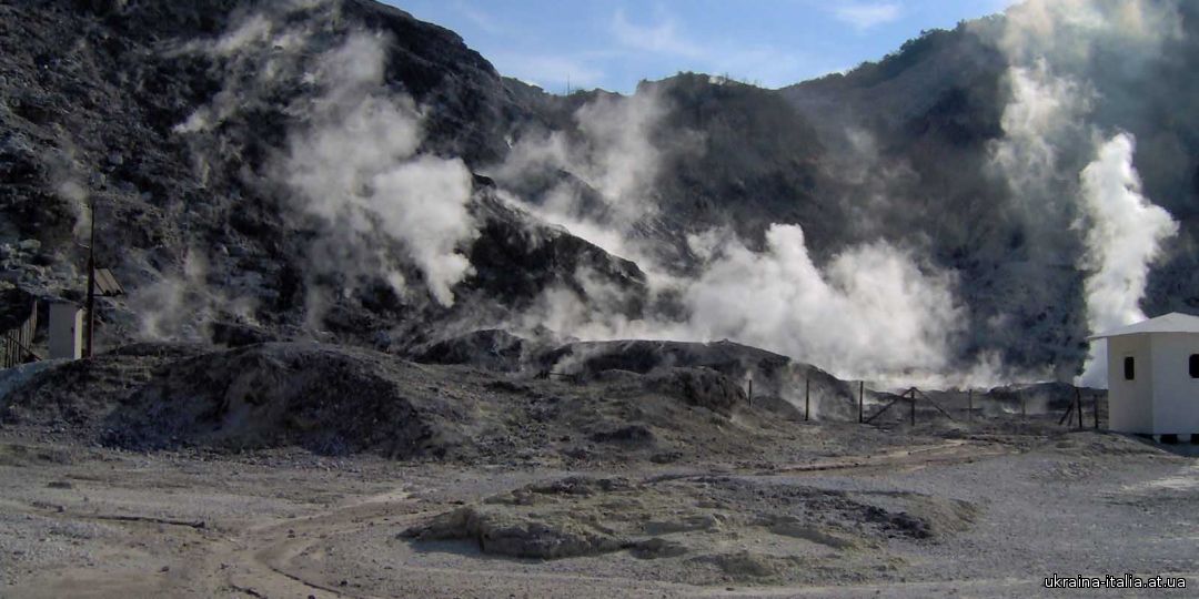 Вулкан Сольфатара